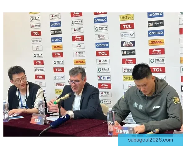 输给山西赛后发布会格兰坦言伤病困扰一号位无奈李炎哲寄语专注做好自己力争反弹